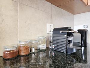 To Let 2 Bedroom Property for Rent in Green Point Western Cape